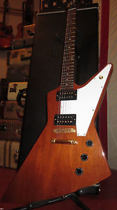 Original 2007 Gibson Explorer Electric Guitar w/ Orig Case Clean Sounds Great!!