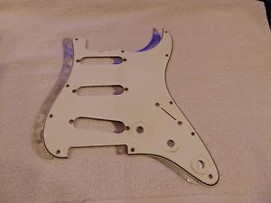VINTAGE 1966 FENDER STRATOCASTER WHITE PICKGUARD WITH ALUMINUM SHIELD