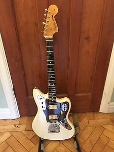 Fender Jaguar HH Classic Player (Olympic White) with Fender soft case