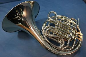 (Nearly New) Holton H-379 Kruspe Wrap Double French Horn w/Case, Mouthpiece