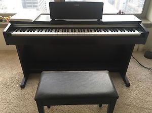 YAMAHA Arius YDP-142R 88 Key Digital Piano