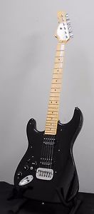 LEFTY G&L CUSTOM SHOP STRATOCASTER WITH SEYMOR DUNCAN HUMBUCKERS