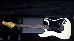 G&L USA S-500 electric guitar wG&G case, Nitro Vintage White