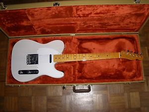 FENDER CLASSIC SERIES '50S TELECASTER LACQUER