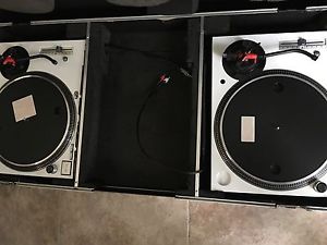 2 Technics SL-1200 MK5  (Customised Color)