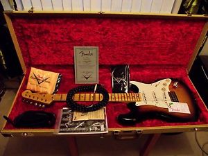 Fender Custom Shop Tone Machine '57 Relic Stratocaster 2TS John Cruz 2015