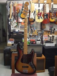Fender JAZZ BASS (1975) Electric Bass Guitar Free Shipping