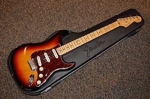 Fender American Standard Stratocaster USA Noiseless Pickups Strat deluxe case