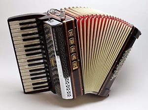 ACORDEÓN ZUPAN ALPE IV 72 Palo De Rosa M, de ensueño en Klang y Óptica