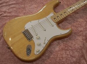 F/S Fender Japan CLASSIC 70S STRAT ASH NAT/M Hard to find Rare #03395386