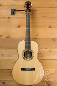 Huss and Dalton Custom 00 Engelmann and Cocobolo with K&K Mini Pre-Owned 2013