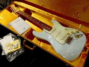 Fender 1960 Stratocaster Relic / Sonic Blue Electric Guitar Free Shipping
