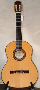 2011 Vicente Sanchis Model 39 Flamenco guitar with gears