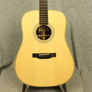 Eastman E20D Dreadnought Acoustic Guitar with Case