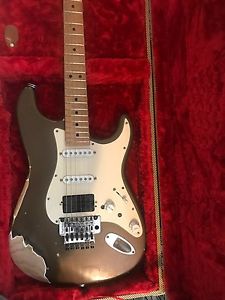 Fender Custom Shop Relic Stratocaster Brown/bronze