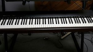 Roland F20DW Portable Digital Piano