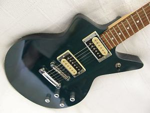 Dean Cadillac  EXCELLENT CONDITION  w hardshell case NO RESERVE