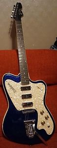 Italia Modena Classic Electric Guitar Blue Sparkle inc gigbag