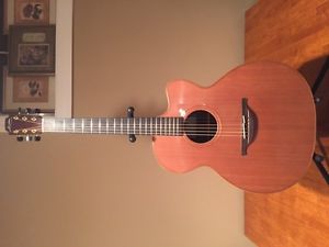 Lowden Acoustic Guitar O25C With