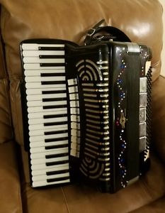 accordion zero sette /4/5/hand made reeds gud.condition