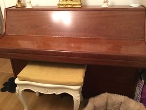 Bentley 7 octave piano