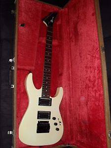 Vintage 1986 Charvel Model 5 Electric Guitar White w HSC, Kahler