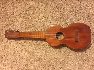 Vintage Jonah Kumalae 4 string Ukelele