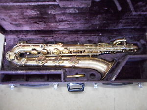 YAMAHA YBS-41 Used Baritone sax  w/ Hard case