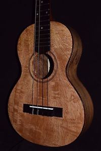 Mele Ukulele Mango Baritone