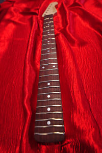 True Temperament Rosewood Retrofit Neck for Strat with 9,5" Fingerboard Radius