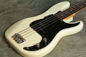 Fender Precision Bass PB70 White Electric Bass Guitar Free Shipping