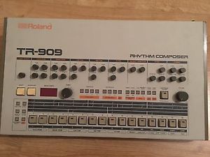 ROLAND TR-909 RHYTHM COMPOSER DRUM MACHINE TR909 TR808