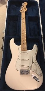 Fender Stratocaster Arctic White Maple Fingerboard With Mods. w/case