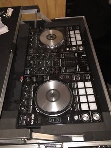 Pioneer DDJ-SR Digital DJ Controller And Gator Casket