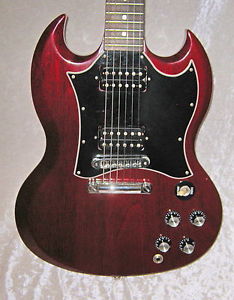 2006 GIBSON SG ELECTRIC GUITAR Serial #005160675 w/ Hard Case & MADE in USA