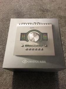 Universal Audio UAD Apollo Twin Duo Thunderbolt Mint Extra Plug-In Collection