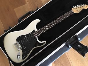 Modified Fender American Standard Stratocaster OW
