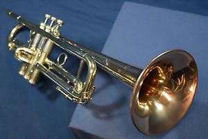 1962 Frank Holton Co. Model B47 Trumpet w/Case, Mpc