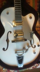 Gretsch White G5120
