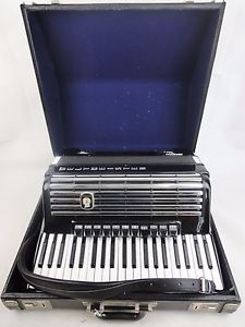 Weltmeister Akkordeon Consona 120 Bässe