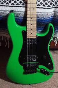 Charvel So Cal USA - MADE IN THE USA Slime Green Perfect Condition
