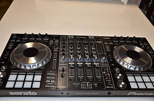 Pioneer DJ SZ DJCONTROLLER "MINT CONDITION"