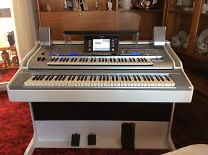 Yamaha Tyros 4