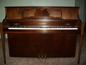 Yamaha Upright/Console Piano