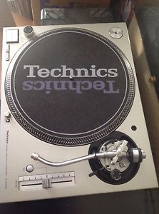Technics 1200 M3D Turntable Excellent Condition!!