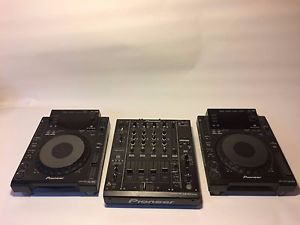 CDJ 900 x2 with DJM 900 nexus