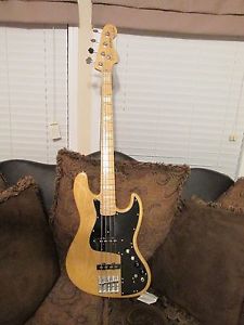 Fender Artist Marcus Miller Jazz Natural Jazz Bass Bass Guitar