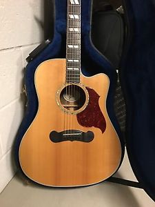 Gibson Songwriter Deluxe
