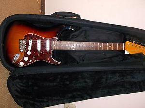 JOHN MAYER FENDER STRATOCASTER WITH INCASE "NOS"