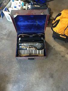 Accordion sonola AA3 Vintage Black Piano Full Size 120 Bass 41 Treble Keys Italy